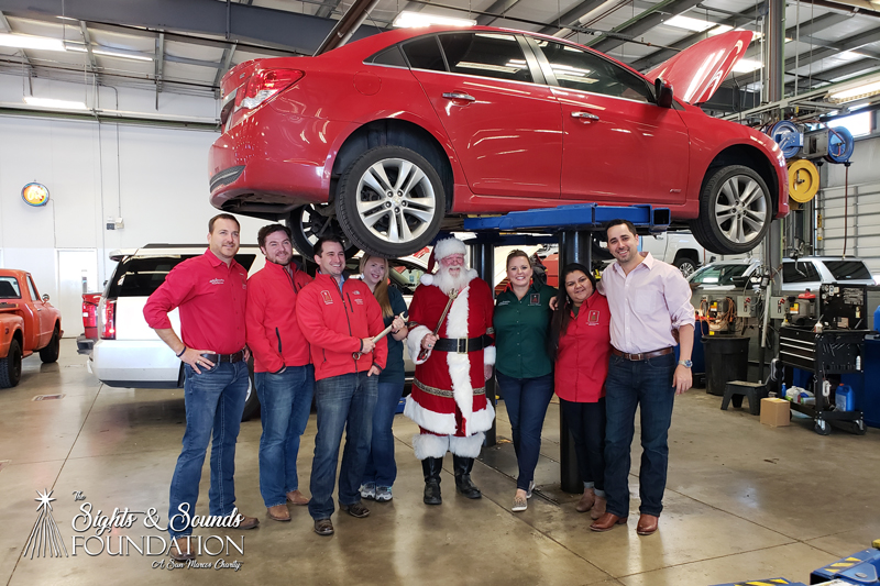 Sights and Sounds of Christmas visits Tommy Curtis at Chuck Nash Auto Group